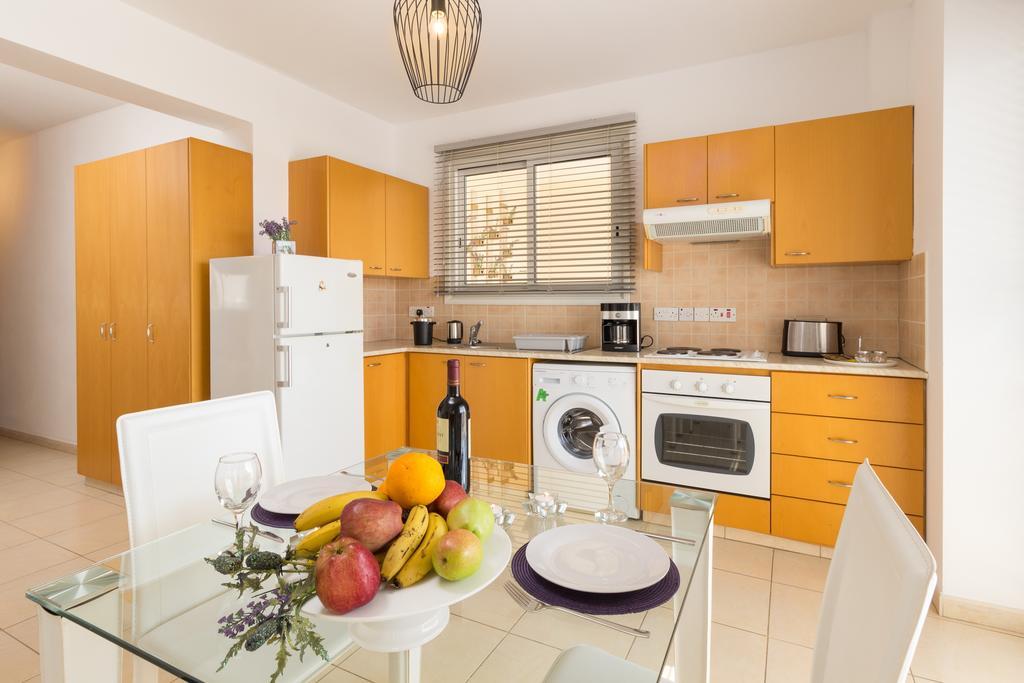 Elena Court Apt 401 Apartman Lárnaka Kültér fotó